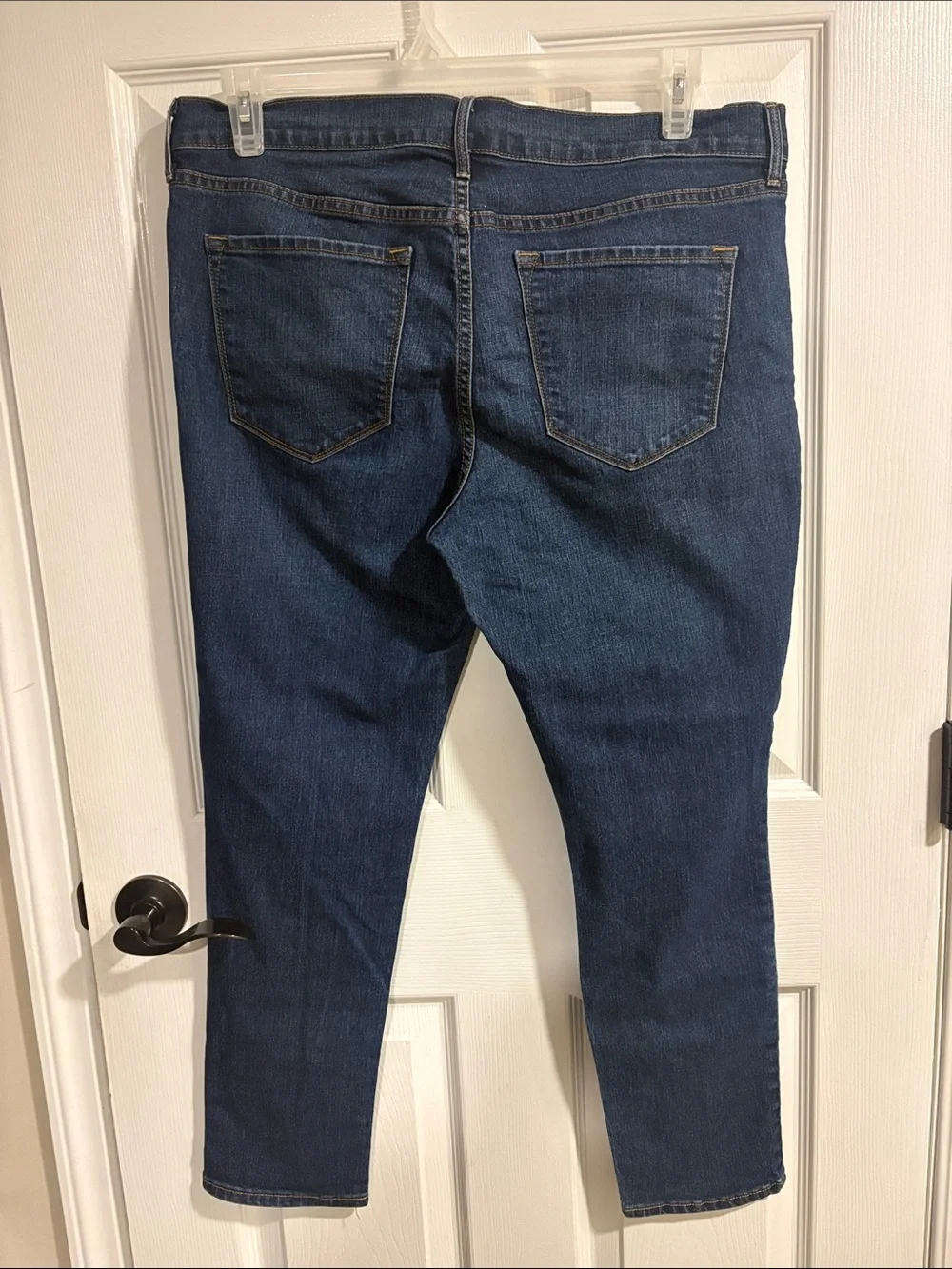 Old Navy Women’s Original Skinny Jeans - Picture 4 of 4